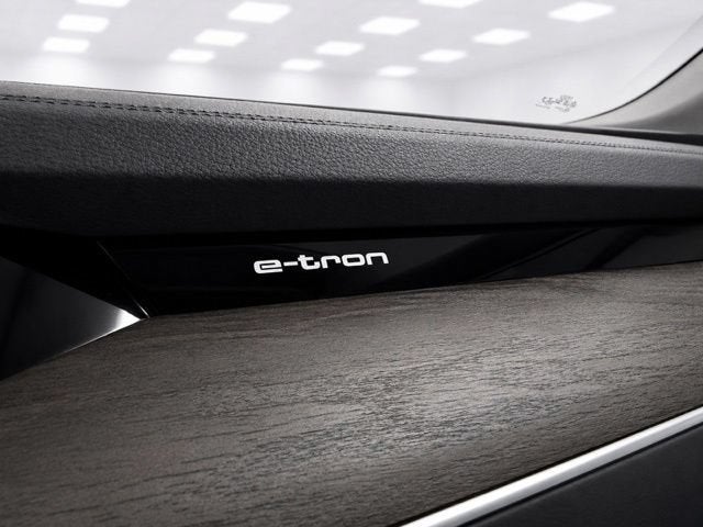 2021 Audi e-tron Premium quattro