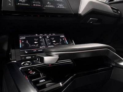 2021 Audi e-tron Premium quattro