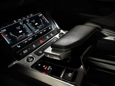 2021 Audi e-tron Premium quattro