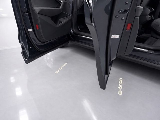 2021 Audi e-tron Premium quattro