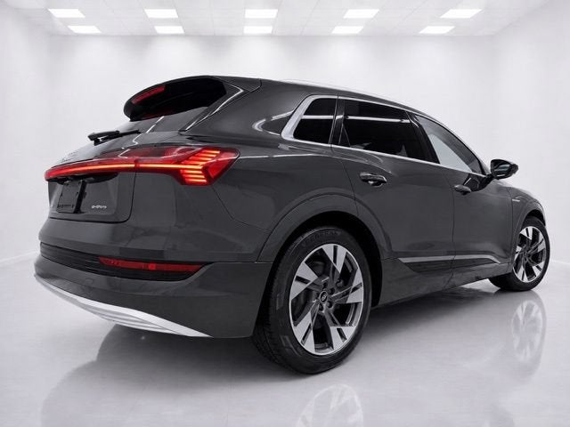 2021 Audi e-tron Premium quattro