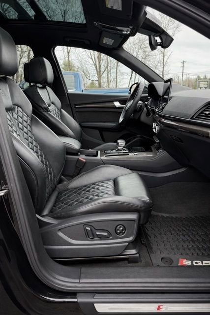 2023 Audi SQ5 Premium Plus