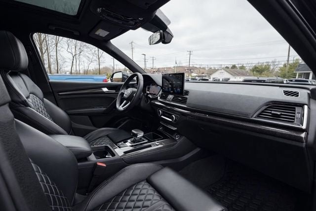 2023 Audi SQ5 Premium Plus