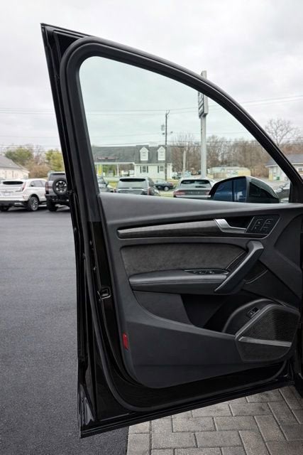 2023 Audi SQ5 Premium Plus