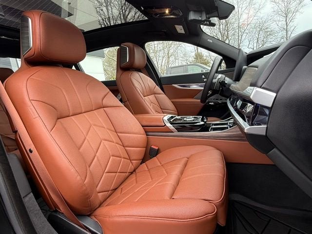 2025 BMW 760i xDrive