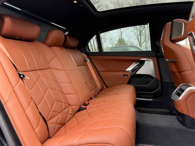 2025 BMW 760i xDrive