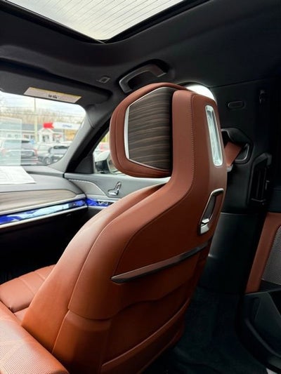 2025 BMW 760i xDrive