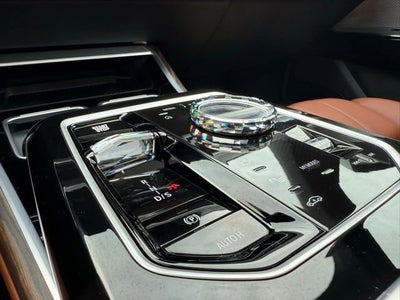 2025 BMW 760i xDrive