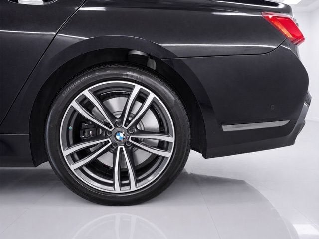 2022 BMW 750 i xDrive