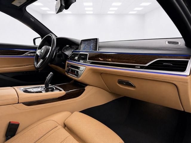 2022 BMW 750 i xDrive