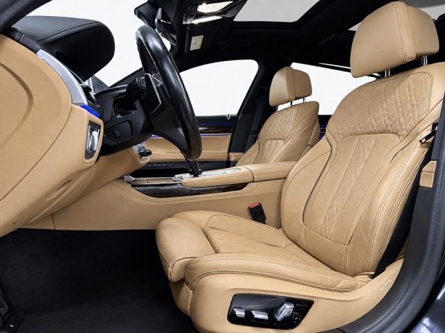 2022 BMW 750 i xDrive