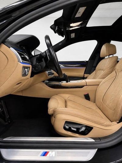 2022 BMW 750 i xDrive