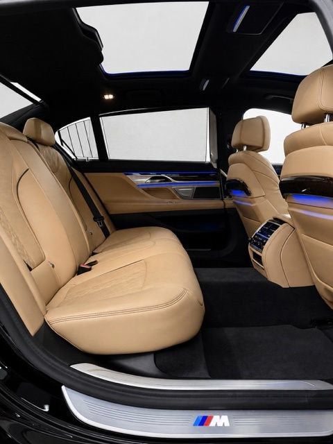 2022 BMW 750 i xDrive