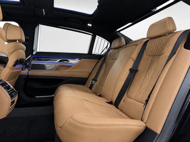 2022 BMW 750 i xDrive
