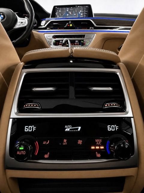 2022 BMW 750 i xDrive