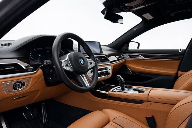 2021 BMW 750i xDrive