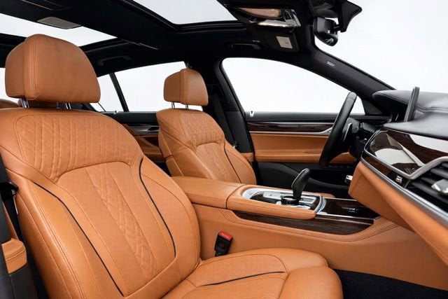 2021 BMW 750i xDrive