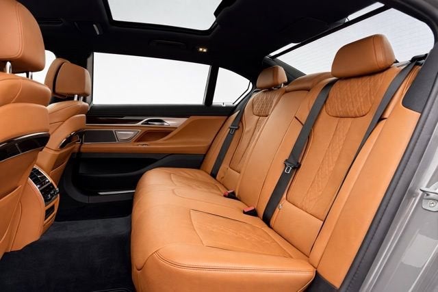 2021 BMW 750i xDrive