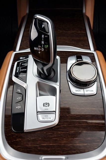 2021 BMW 750i xDrive