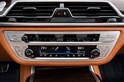 2021 BMW 750i xDrive