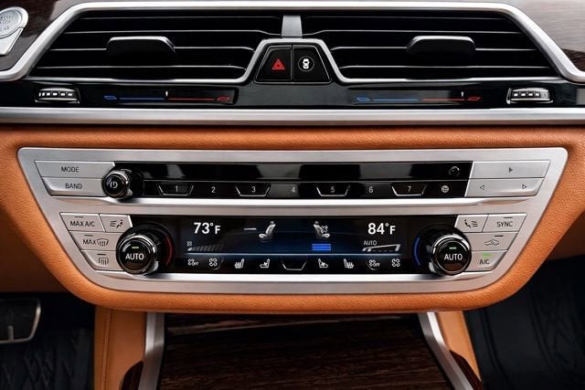 2021 BMW 750i xDrive