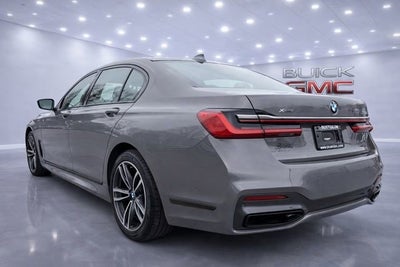 2021 BMW 750i xDrive