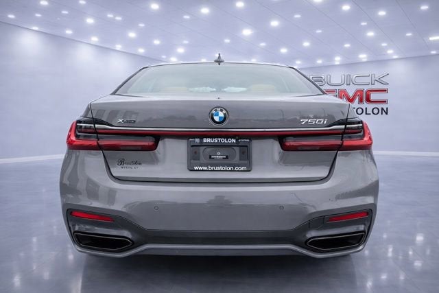 2021 BMW 750i xDrive