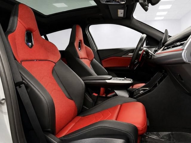 2025 BMW X2 M35i