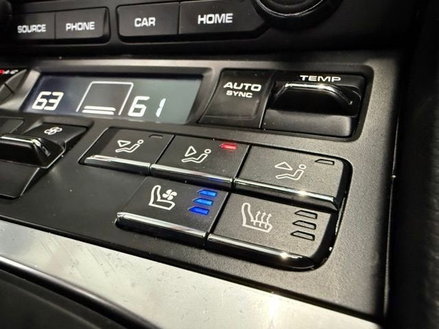 2024 Porsche 718 Cayman NA