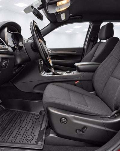 2020 Jeep Grand Cherokee Laredo E