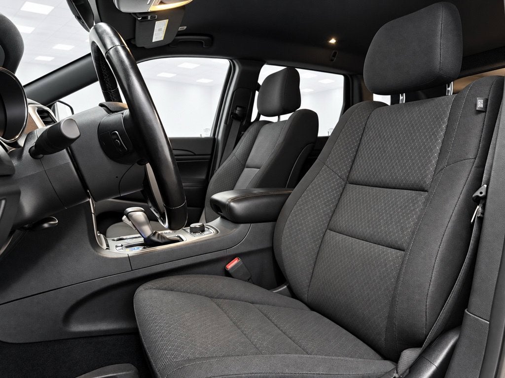 2020 Jeep Grand Cherokee Laredo E