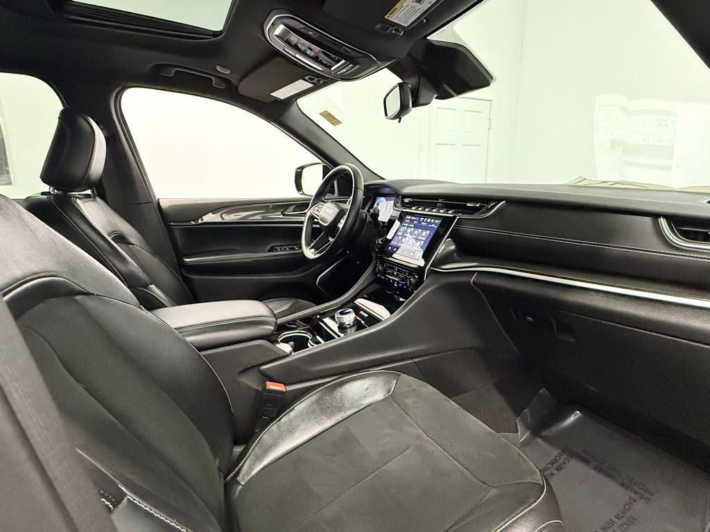 2022 Jeep Grand Cherokee Altitude