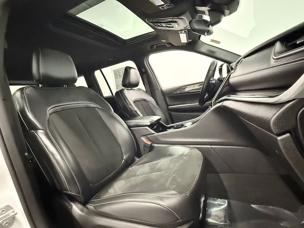 2022 Jeep Grand Cherokee Altitude