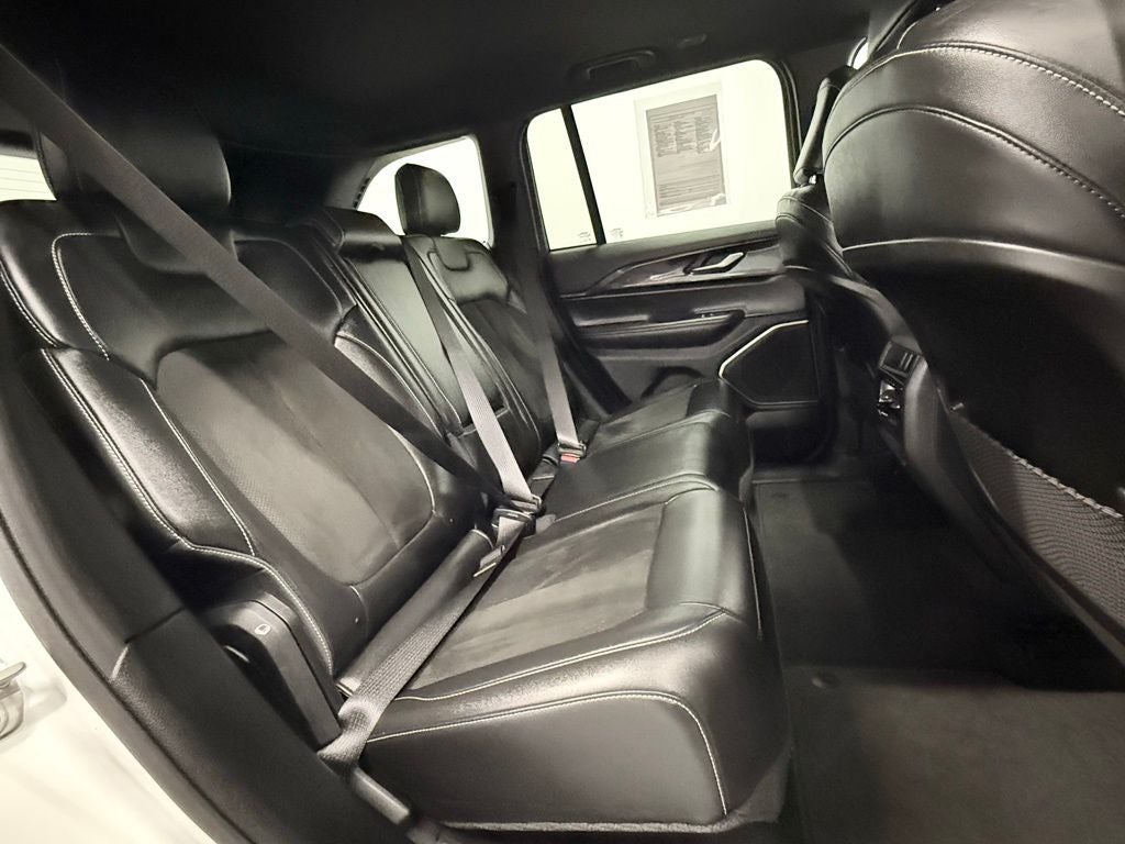 2022 Jeep Grand Cherokee Altitude