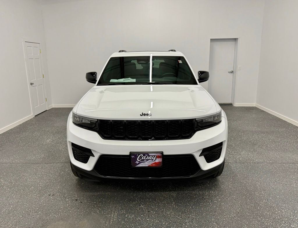 2022 Jeep Grand Cherokee Altitude