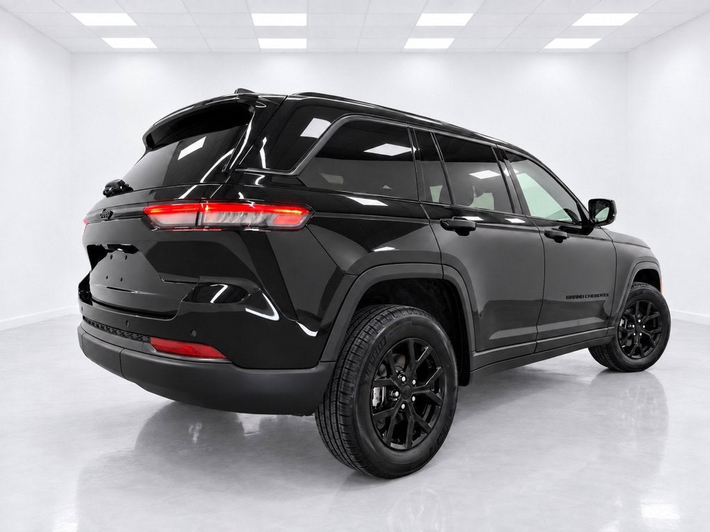 2026 Jeep Grand Cherokee Altitude