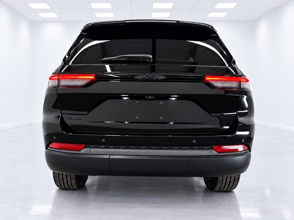 2026 Jeep Grand Cherokee Altitude