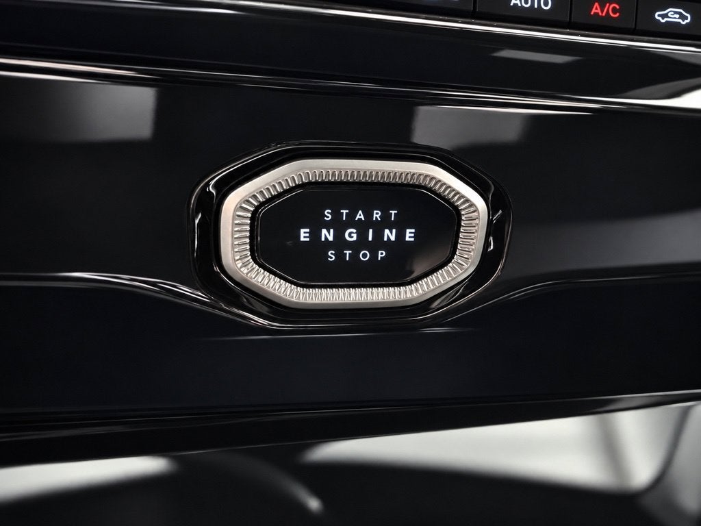 2026 Jeep Grand Cherokee Altitude