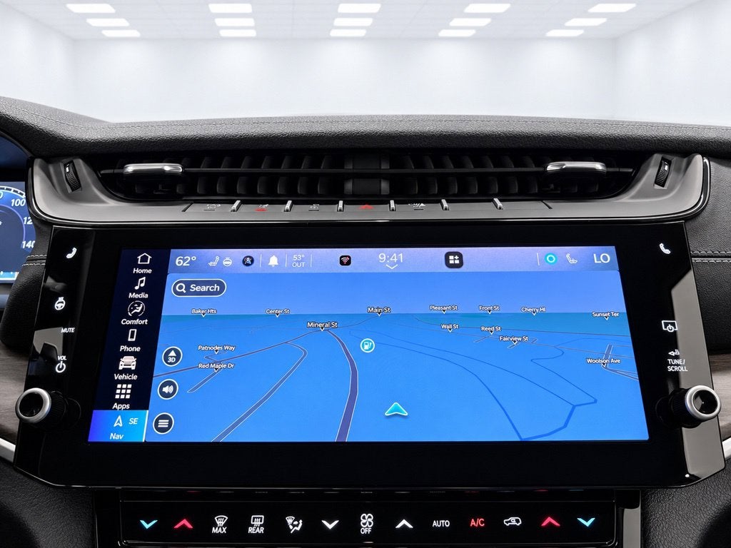 2026 Jeep Grand Cherokee Altitude