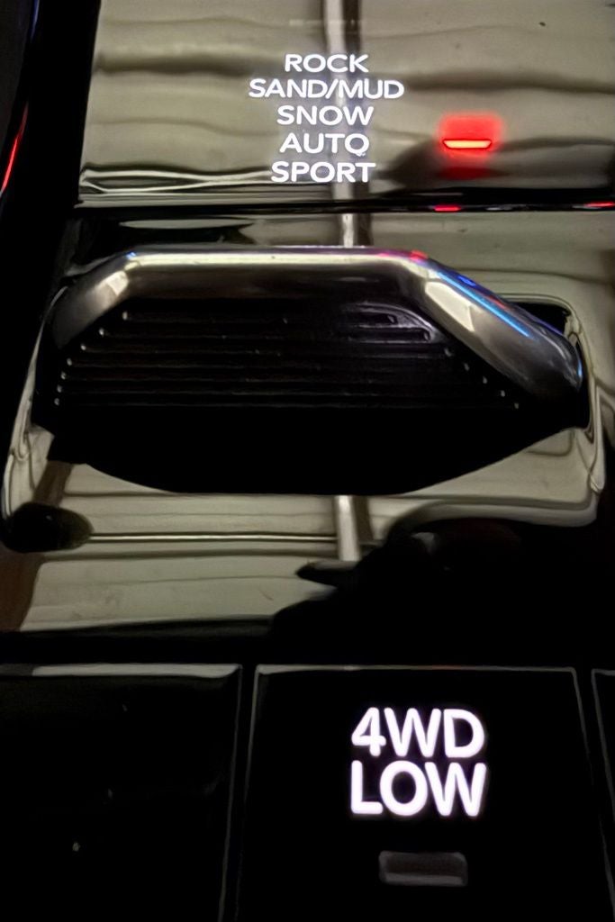 2022 Jeep Grand Cherokee Summit