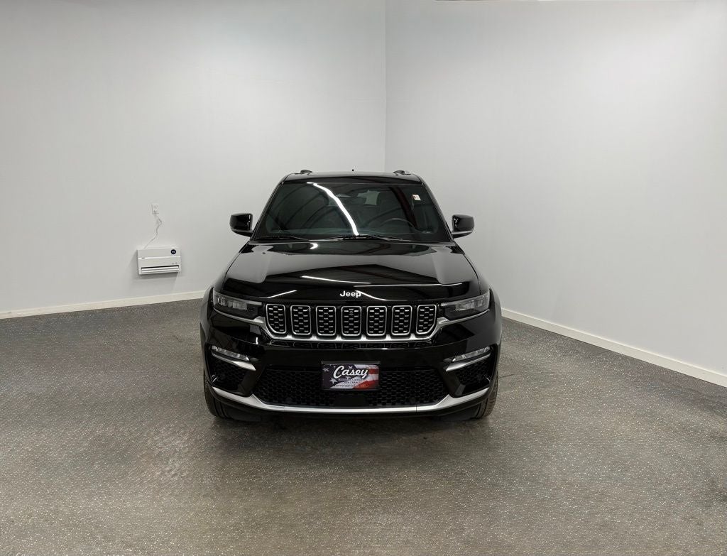 2022 Jeep Grand Cherokee Summit