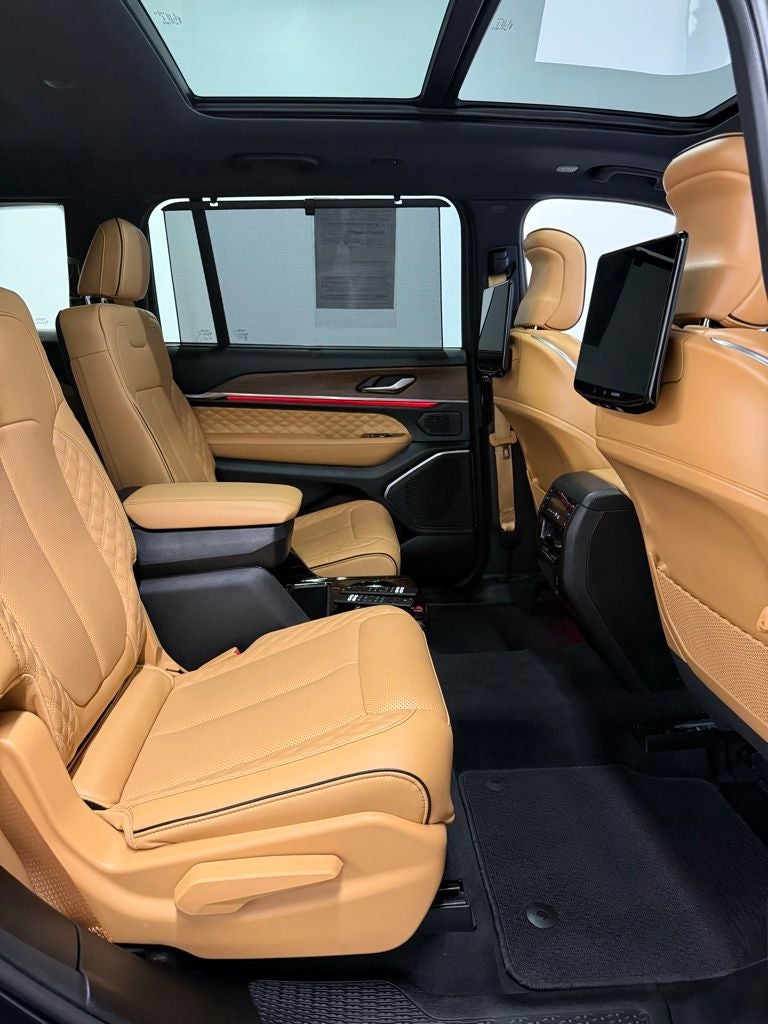 2023 Jeep Grand Cherokee L Summit