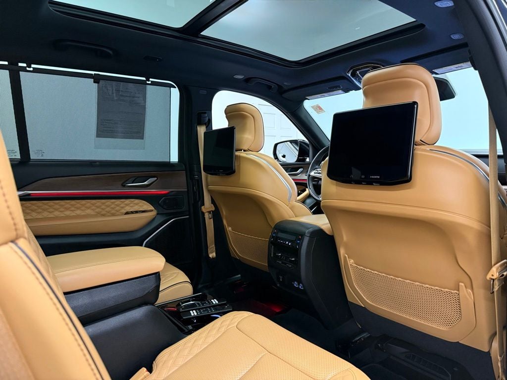 2023 Jeep Grand Cherokee L Summit