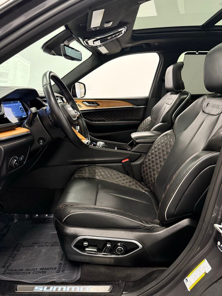 2022 Jeep Grand Cherokee L Summit