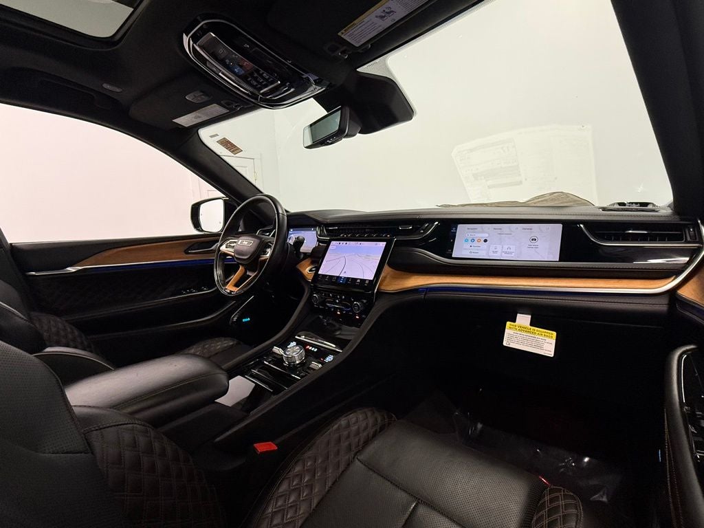 2022 Jeep Grand Cherokee L Summit