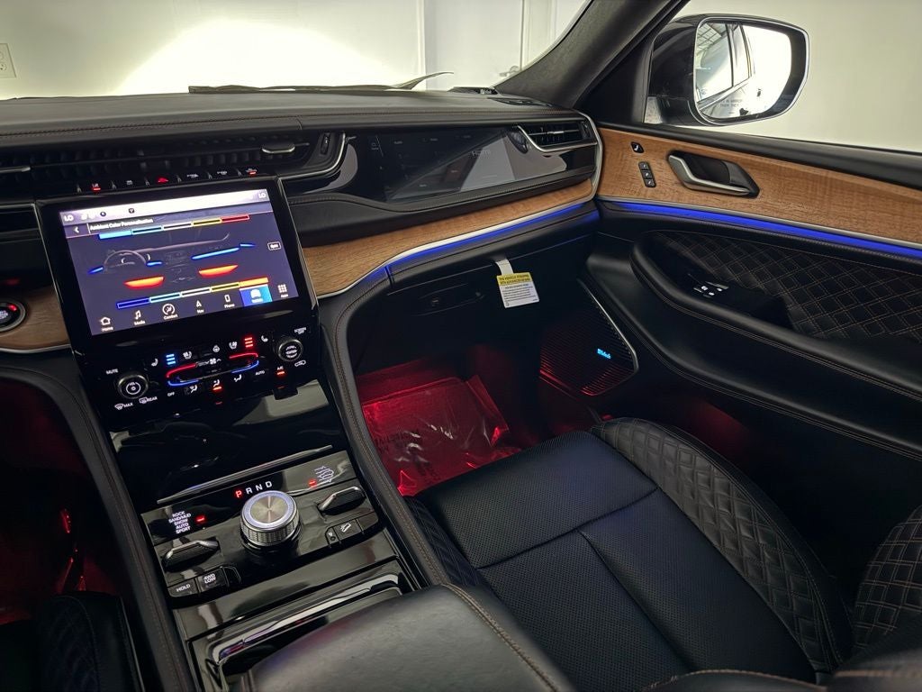 2022 Jeep Grand Cherokee L Summit