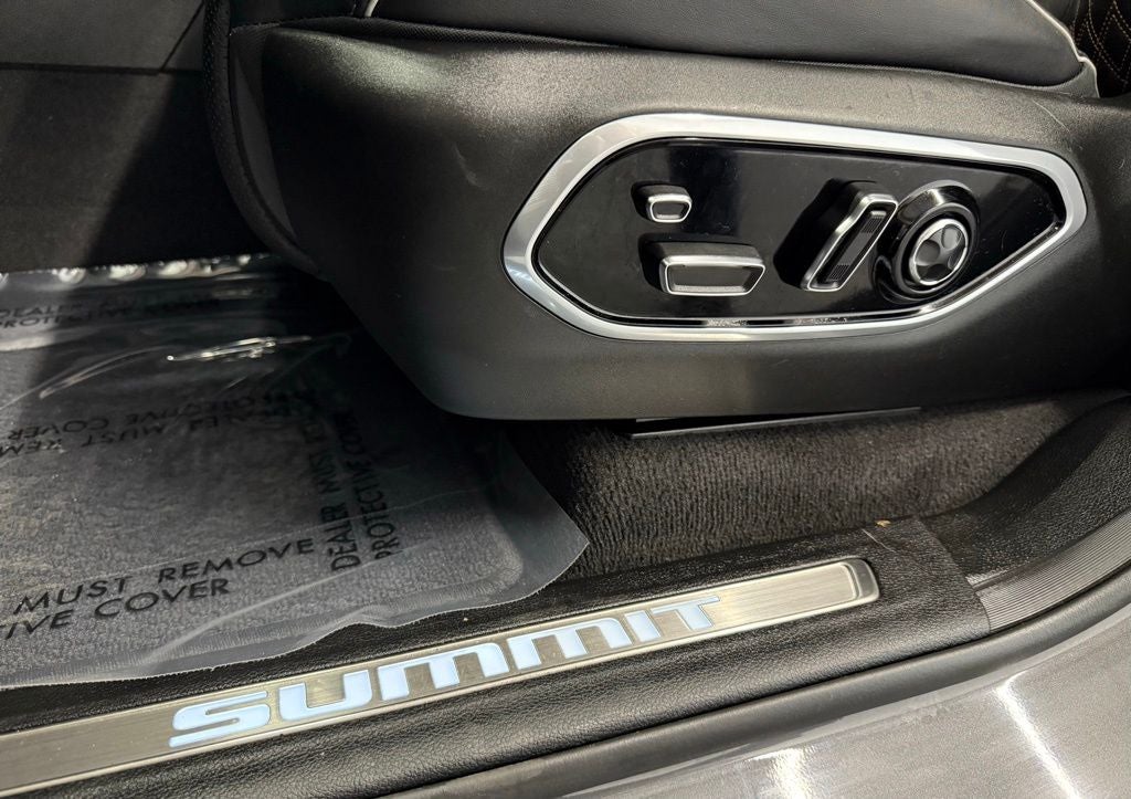 2022 Jeep Grand Cherokee L Summit