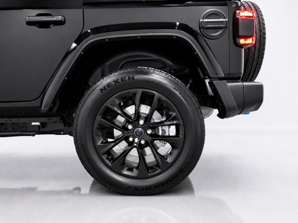 2024 Jeep Wrangler Sahara 4xe