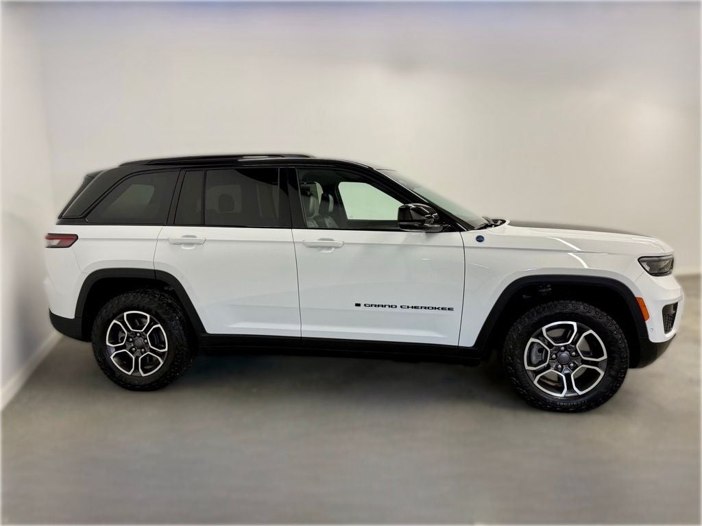 2023 Jeep Grand Cherokee Trailhawk 4xe