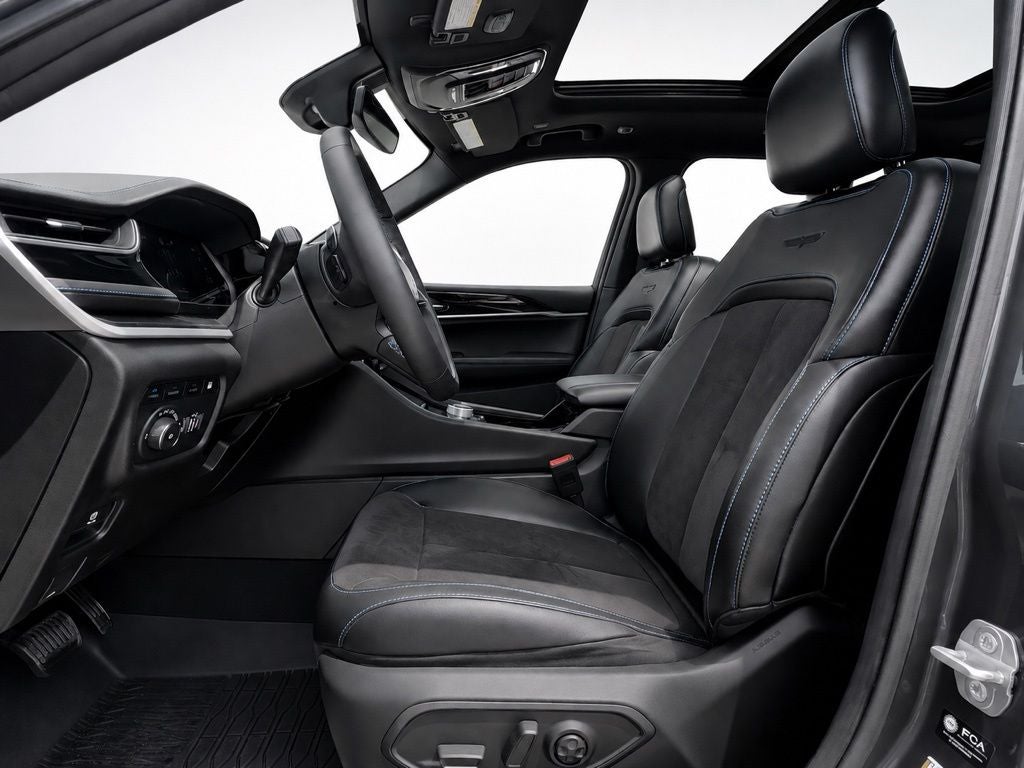 2023 Jeep Grand Cherokee Trailhawk 4xe